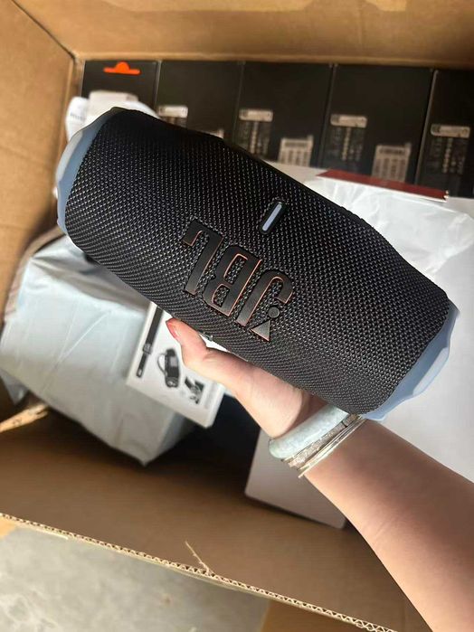 JBL CHARGE6 – idealny na plażę, camping i grill! Wodoodporny!
