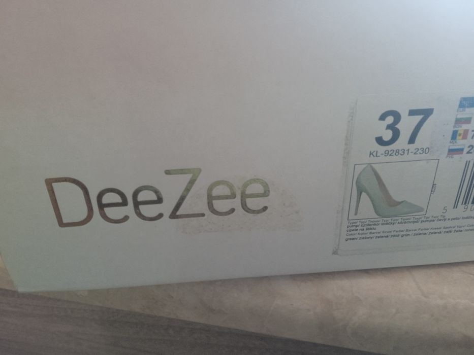 mietowe szpilki Dee Zee nowe