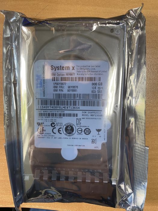 HDD жорсткий диск IBM для сервера SAS