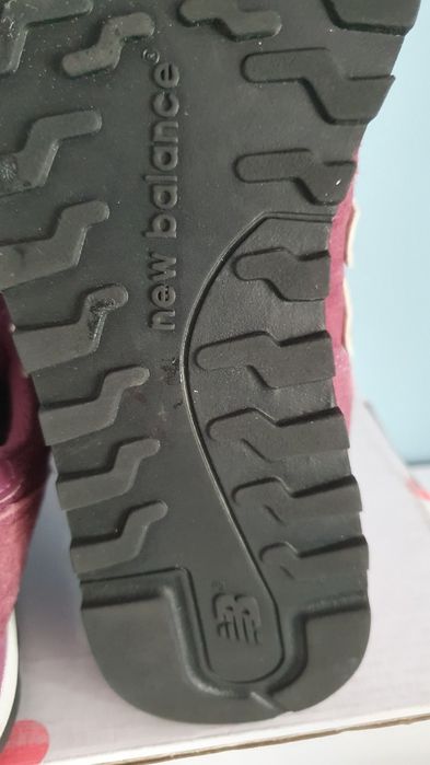 Buty sportowe New Balance w modnym kolorze Rozmiarze 36.5