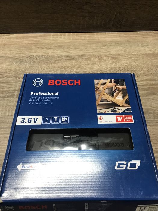 Викрутка акумуляторна Bosch push&GO