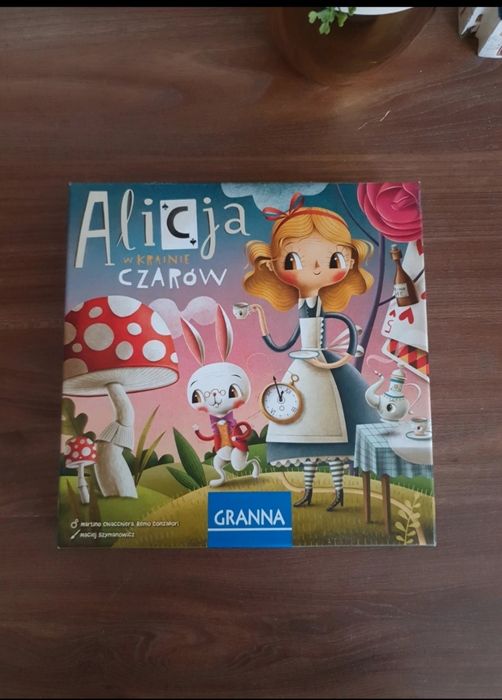 Gra planszowa "Alicja w krainie czarów"