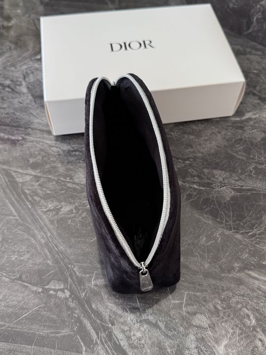 Косметичка Dior у подарунковій упаковці