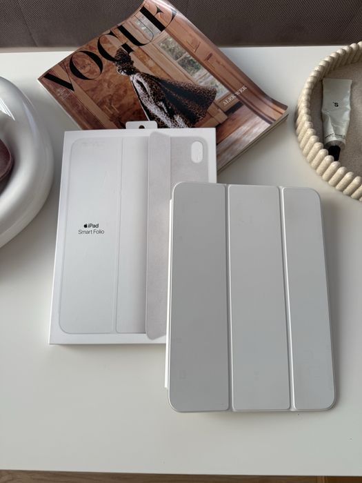 Sprzedam oryginalne etui Apple Smart Folio iPad 10