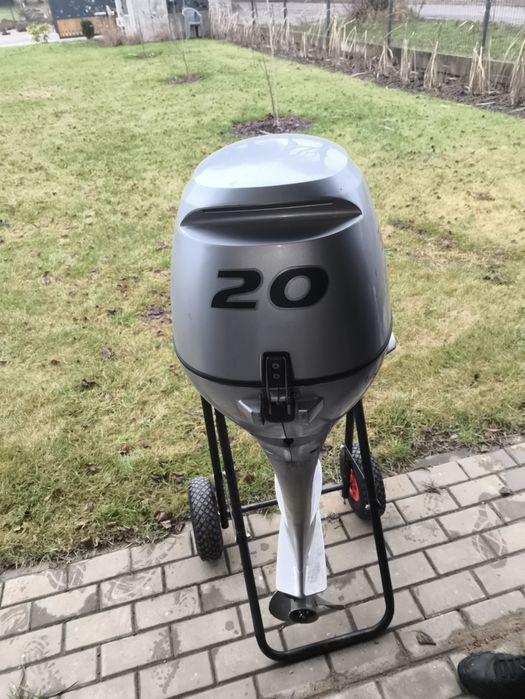 Silnik zaburtowy Honda 20 km