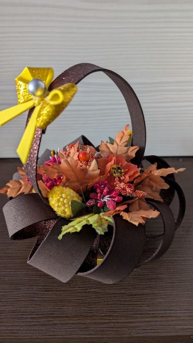Осінній обруч та корзинка