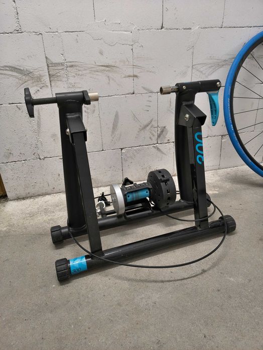Trenażer Btwin 300