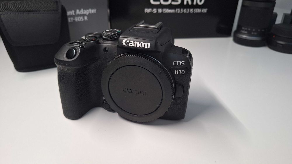 Canon EOS R10 + RF-S 18-150mm + akcesoria