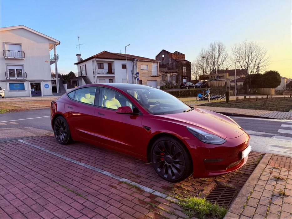 Tesla Model 3 Performance Tração Integral