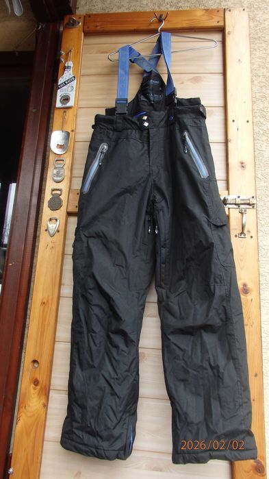 Spodnie sportowe na szelkach marki Bend-Store rozmiar XL 85cm w pasie