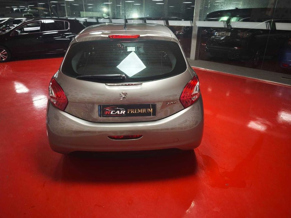 Peugeot 208 1.6 e-HDi Active