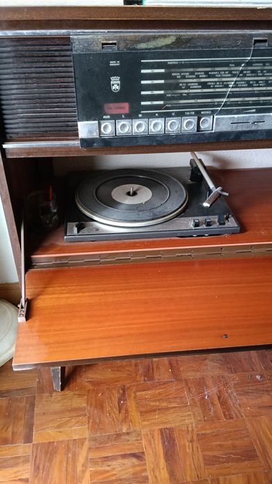 Radio e gira discos Grundig vintage