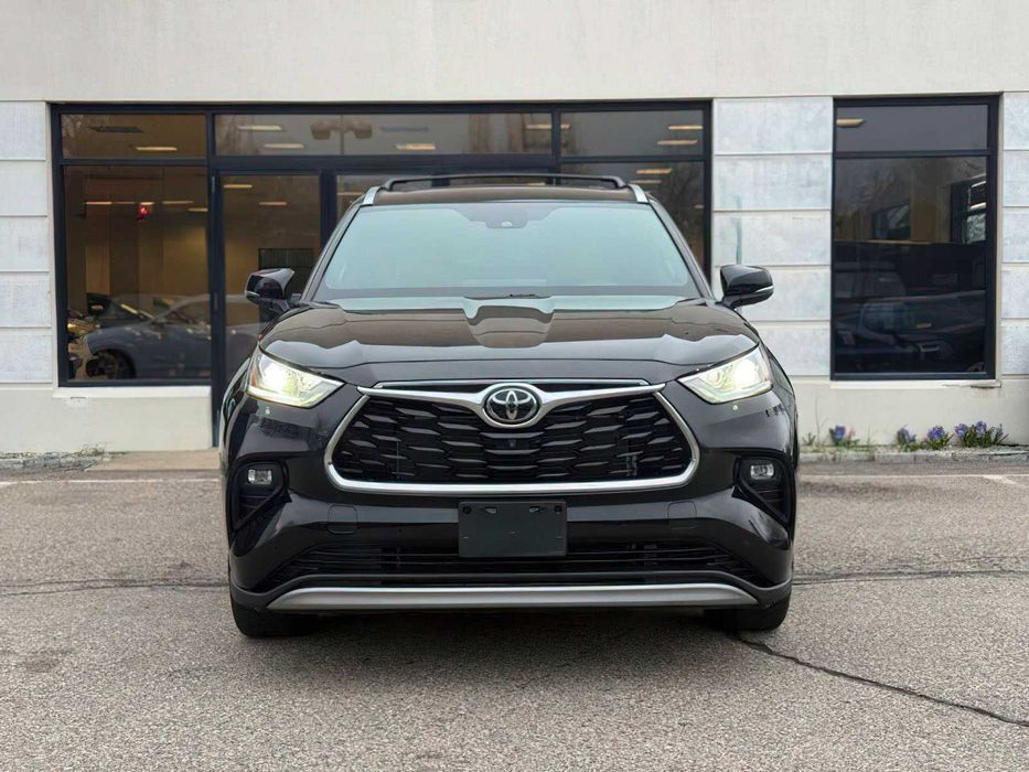 Toyota Highlander Platinum      2022