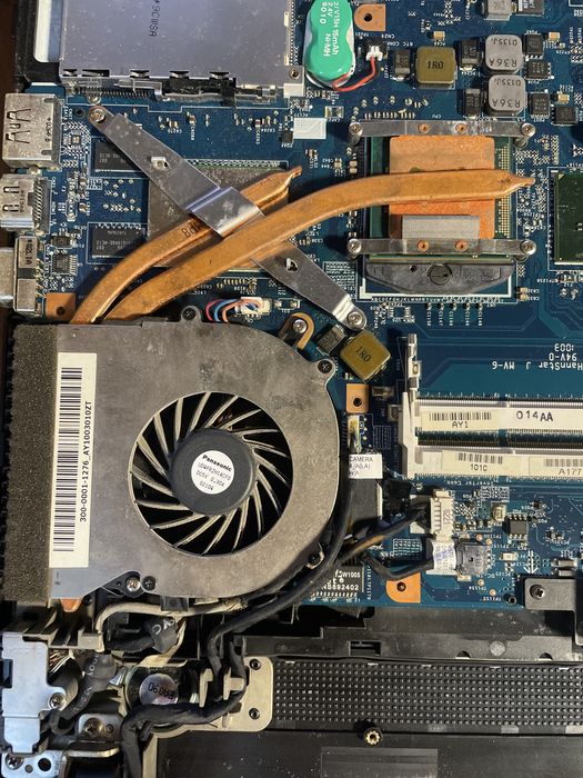 Ноутбук на запчастини