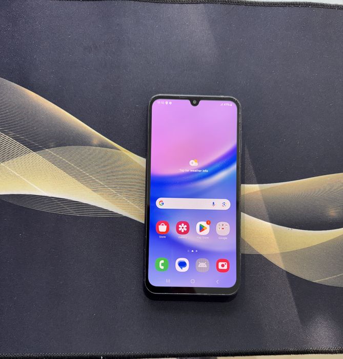 Samsung A15 4/128GB.