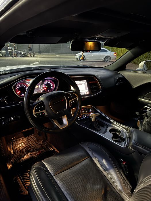 Продам Dodge Challenger