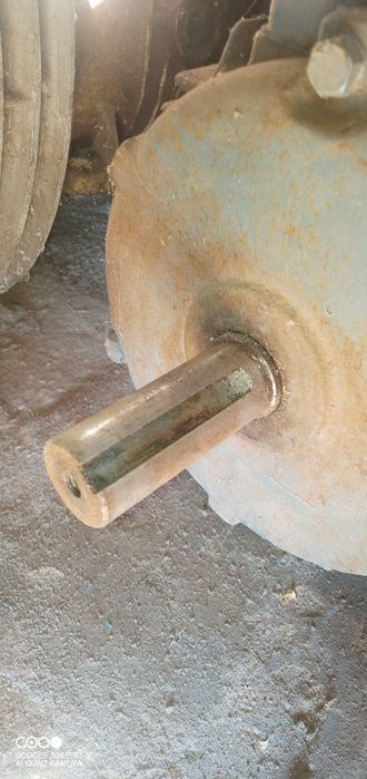 Двигун 3 кв 950 об/хв.