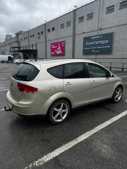 SEAT ALTEA XL нерозмитнений