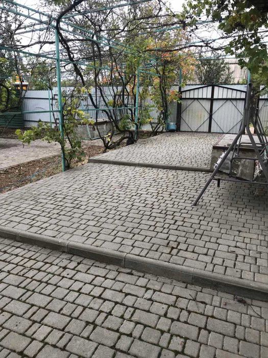 дом-дача, берег лимана, до моря 5 км.