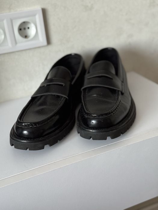 Чорні лофері 42р H&M