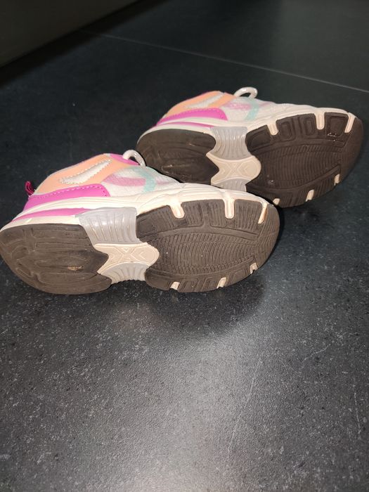 Sapatilhas menina tamanho 23