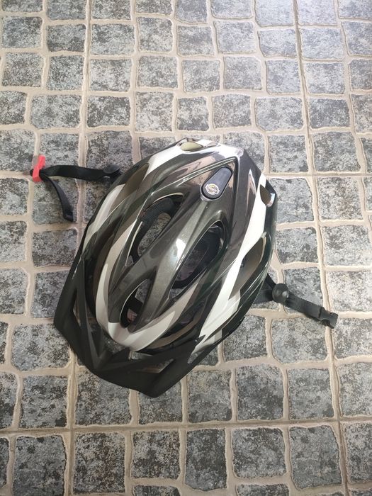Capacete Berg Trailrock