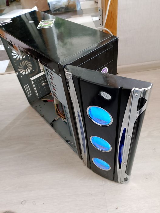 Корпус ПК с подсветкой