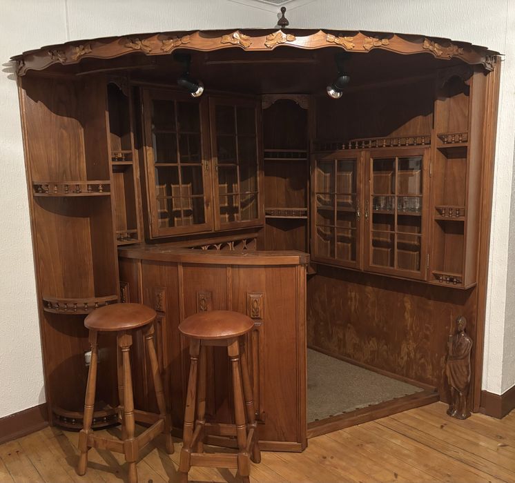 Vende-se bar de sala