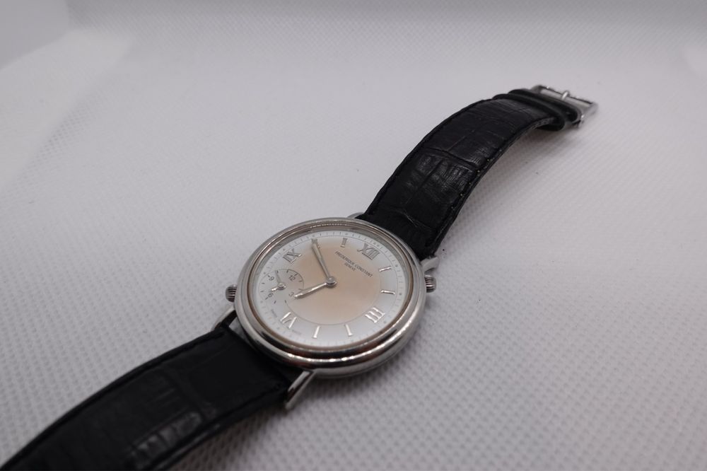 Frederique Constant Dual time