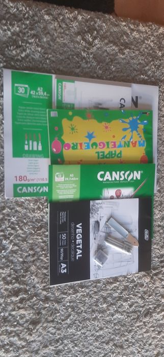 Capa A1 para cursor de artes com alguns materiais