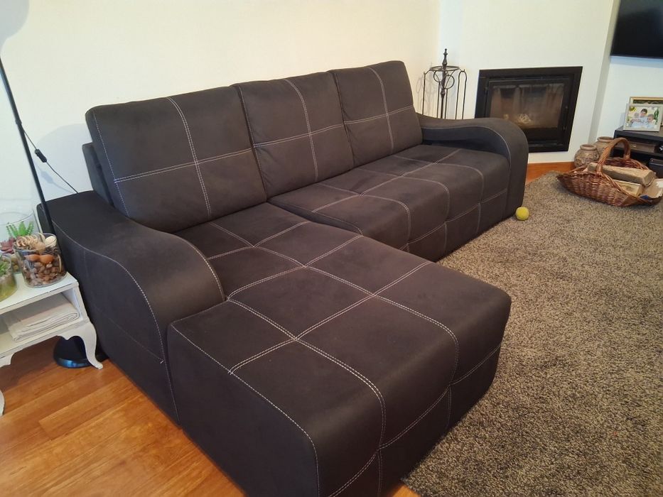 Sofá com 4 anos em bom estado