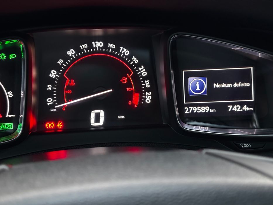 Ds 5 sport chic 4*4 200cv híbrido