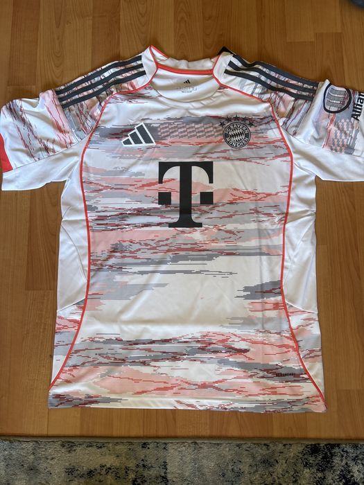 Tshirt futebol nova com etiquetas