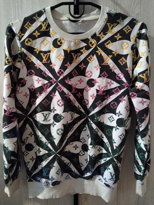 подростковый реглан louis vuitton 14-15 год . на девочку