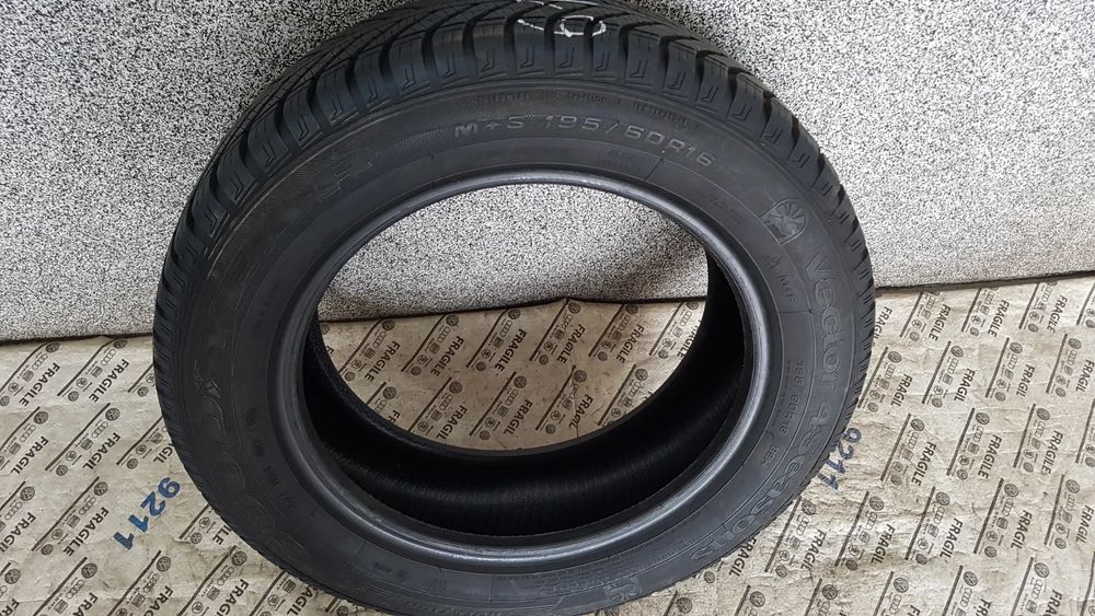 goodyear vector 4season    195/60r16  195/60/16