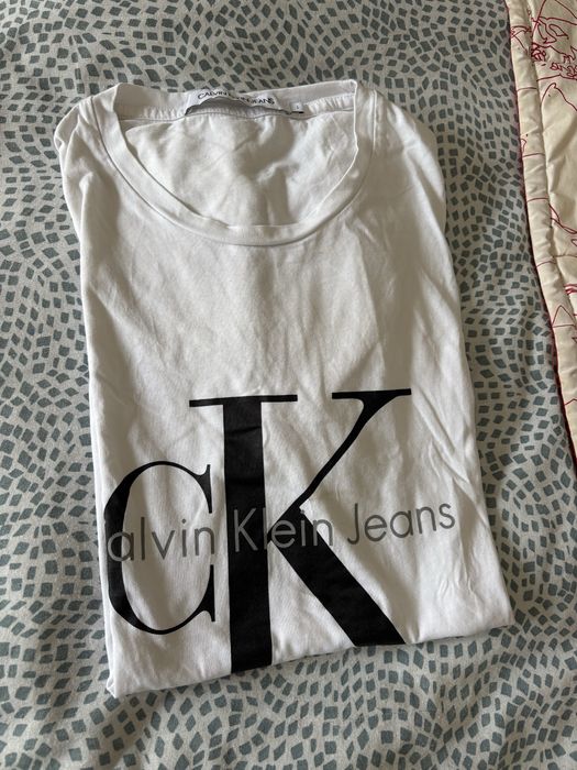 Tshirt calvin klein branca