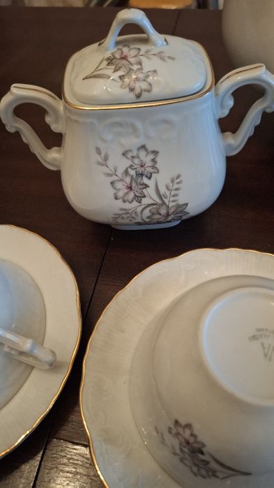 Serviço de chá em Porcelana Antigo