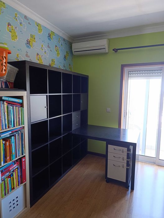 Estante IKEA KALLAX 5X5 + Secretaria+ Gavetas