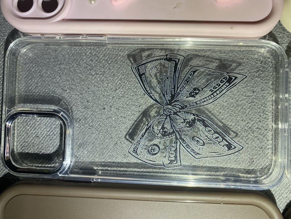 Чехли на айфон 11