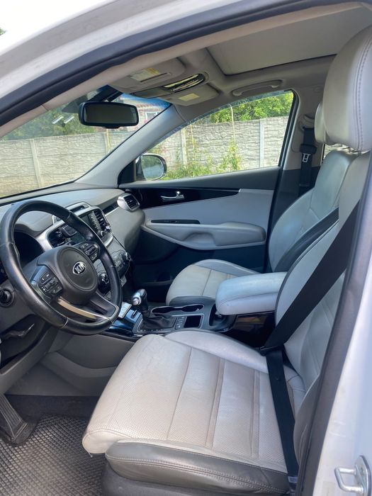 Kia Sorento 2016 (3.3)