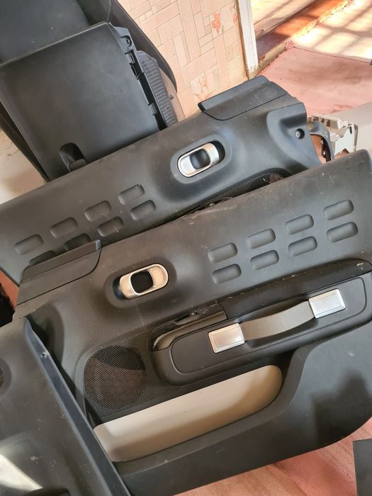 Обшивка салону Citroen C3 2017 р