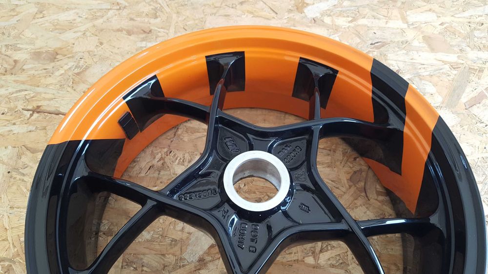 Felga kolo Superduke 1290 Super Duke R  2018-20 rok KTM Idealne Tylne