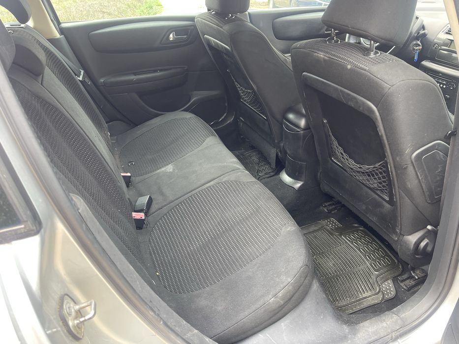 Citroen c4 acidentado a andar