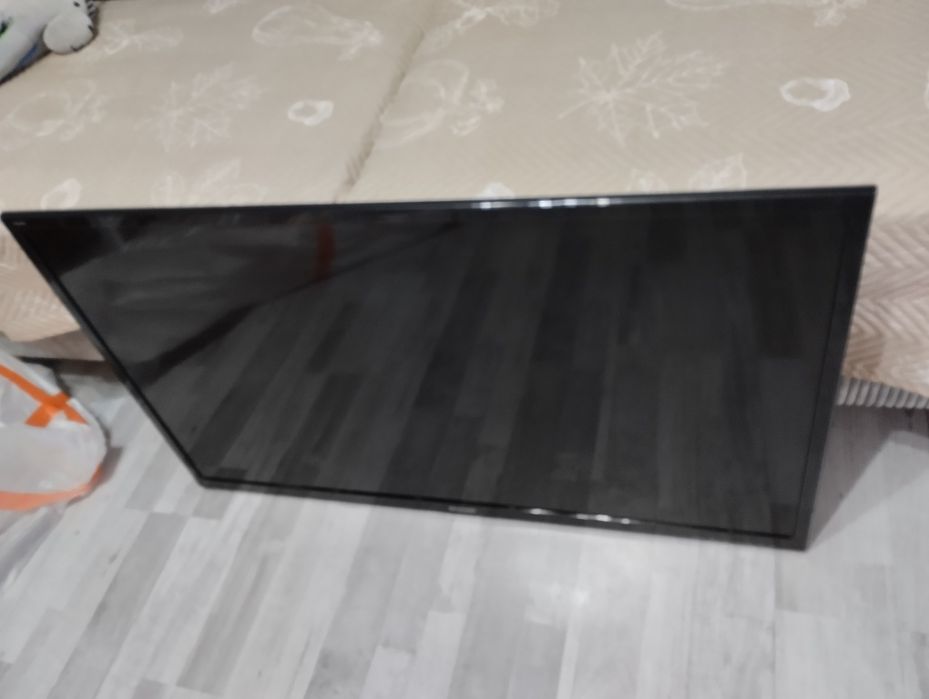 Telewizor 40 Cali + pilot