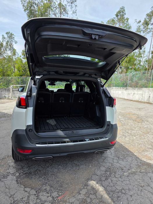 Vendo Peugeot 5008 GT Line 1.5 HDI - 7 Lugares