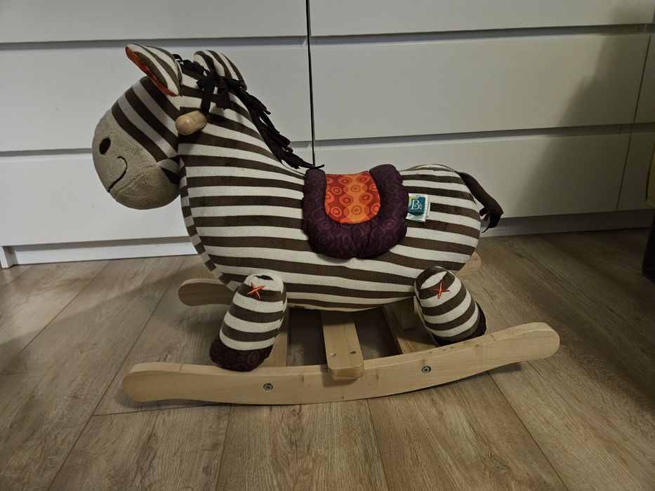 Rodeo Rocker - pluszowy koń na biegunach