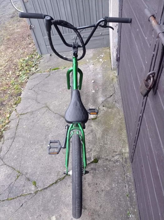 Rower BMX Mongoose L100 Legion