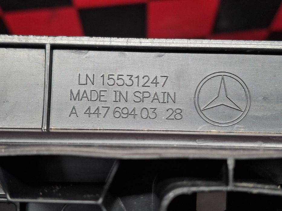 Plástico genérico MERCEDES-BENZ Vito Tourer (W447)