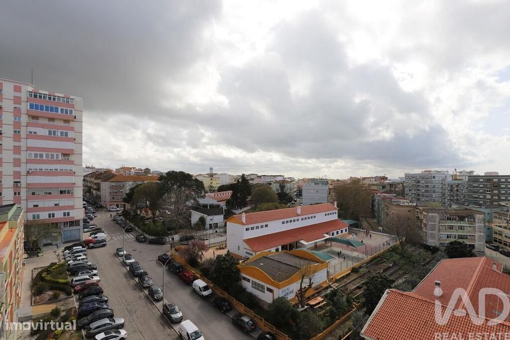 Apartamento T2 em São Sebastião