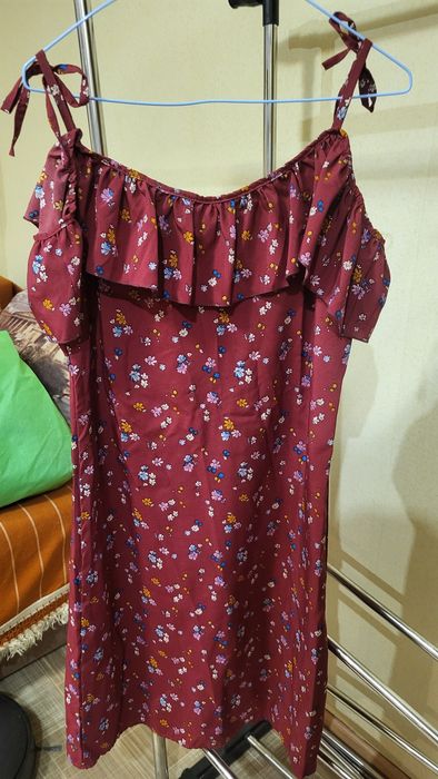 Продам одяг: сарафани, сукня, спідниця, джинси-скіні